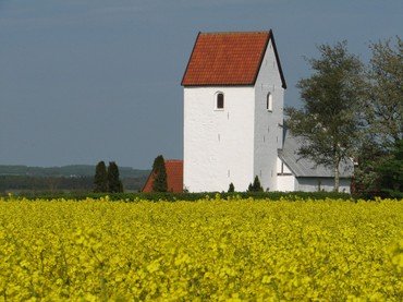 Kirken har navnet Skt. Karens Kirke